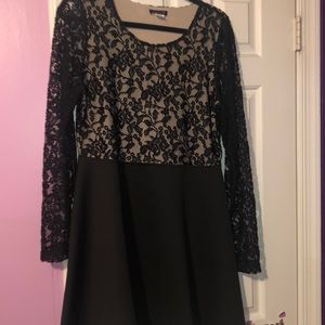Black and lace Venus dress